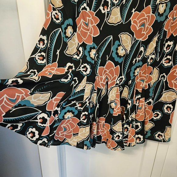 Ann Taylor multi coloured skirt - Picture 2 of 14